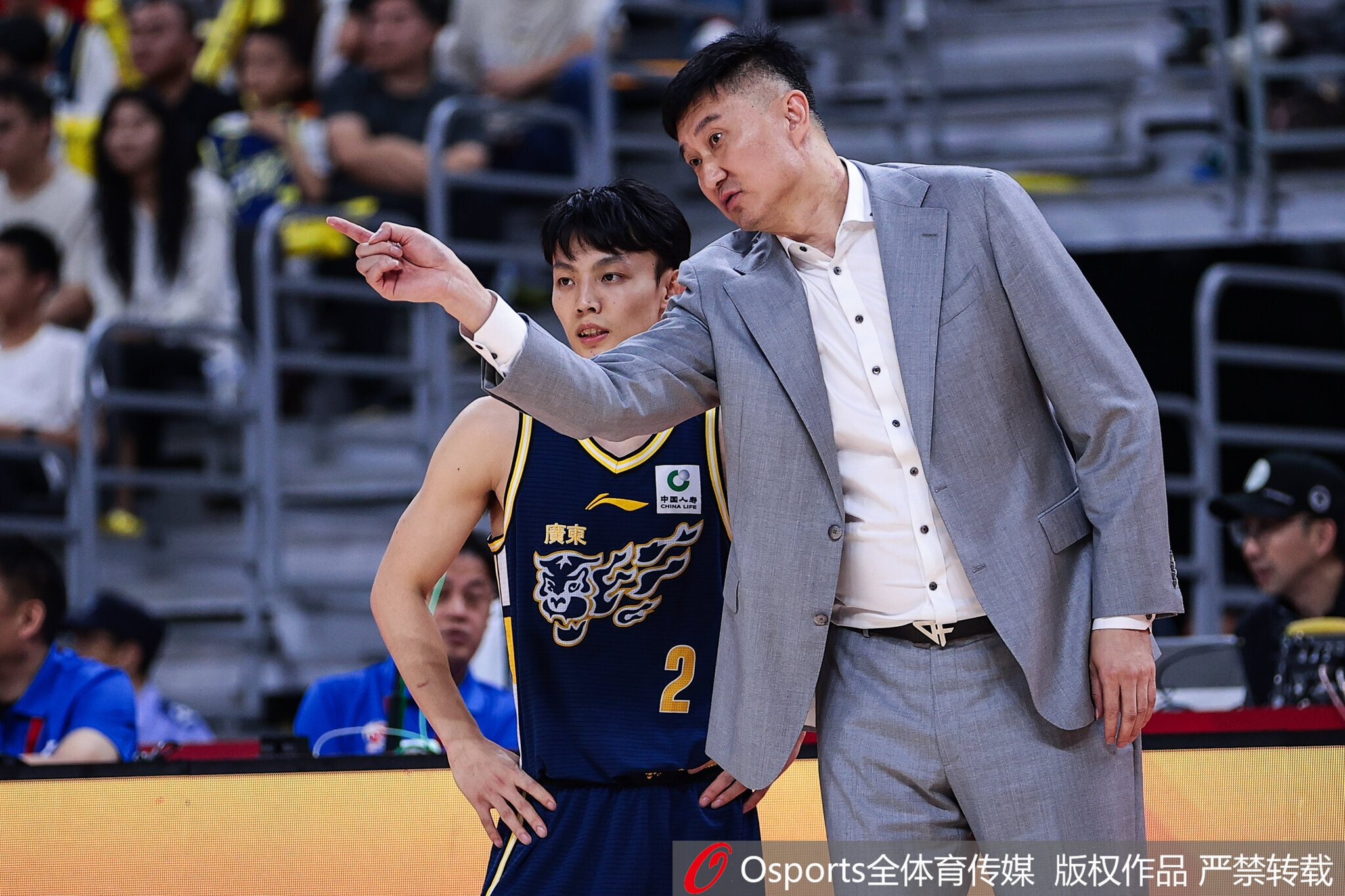 开云体育移动版-记者:广东赢在冠军的底蕴与底气上 永远不要低估一颗冠军的心